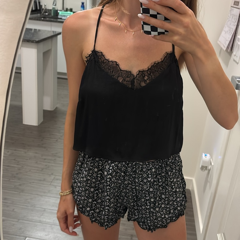 Forever 21 eyelash lace Elegant Black  Women's Tank top cropped button back